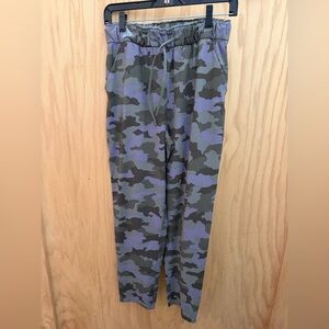 Lululemon Keep Moving 7/8 High-Rise Pants in Heritage 365 Camo Dusky Lavender